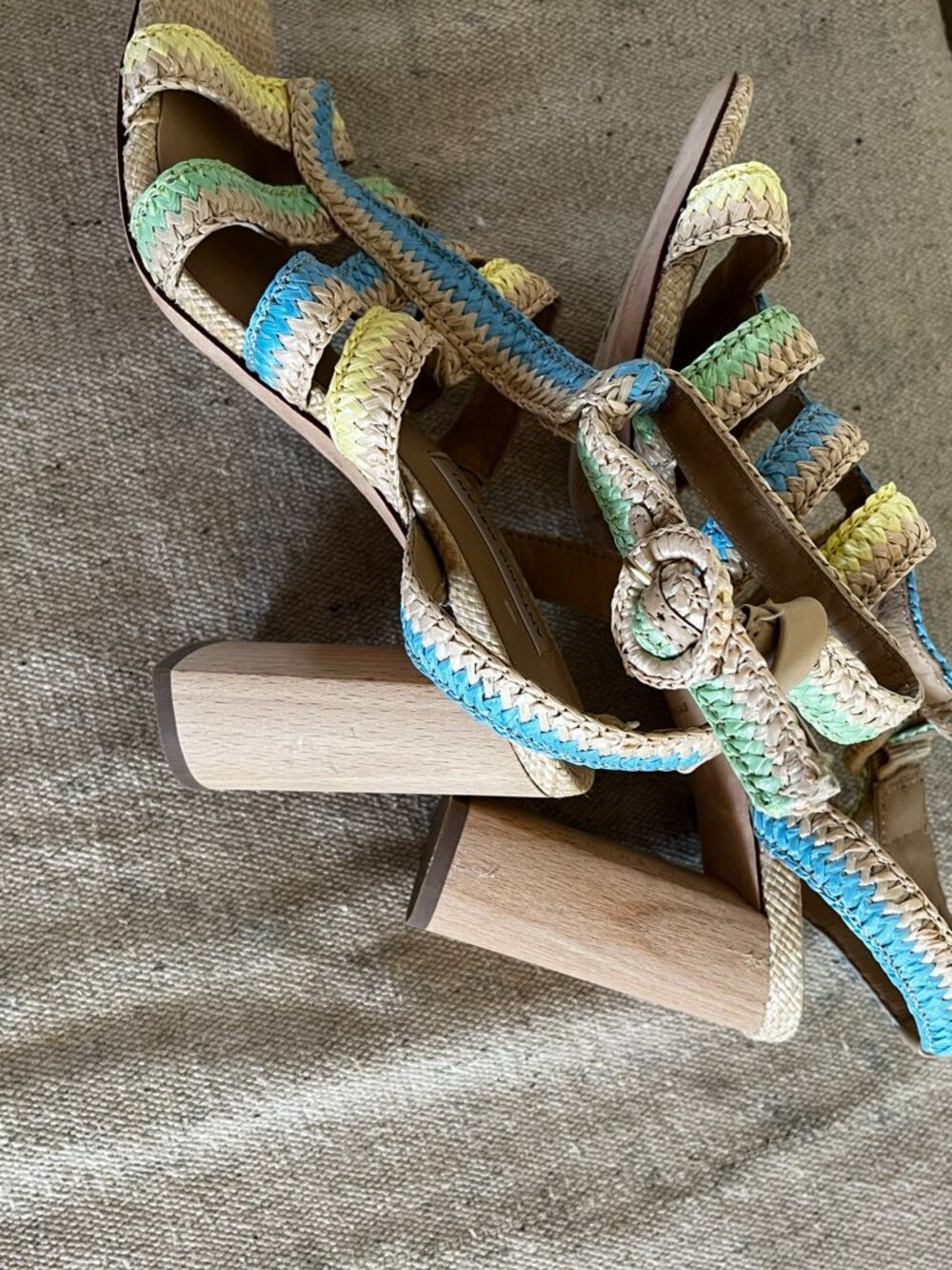 Antonio Melani Woman's Gwindolin Raffa T-Strap Dress Block Heels Sz 9.5 - Picture 9 of 11